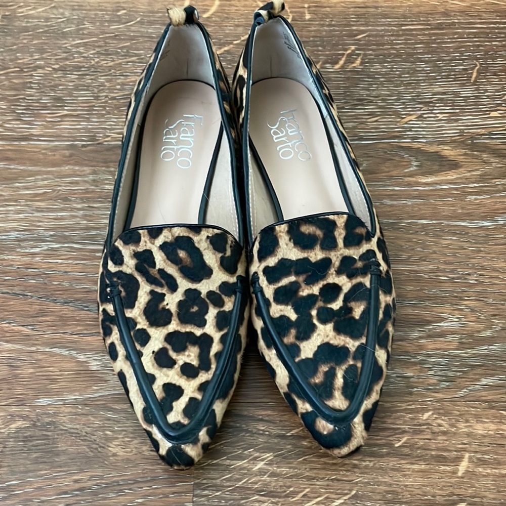 Leather leopard skin design flats